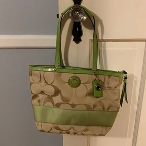 Coach shoulder bag